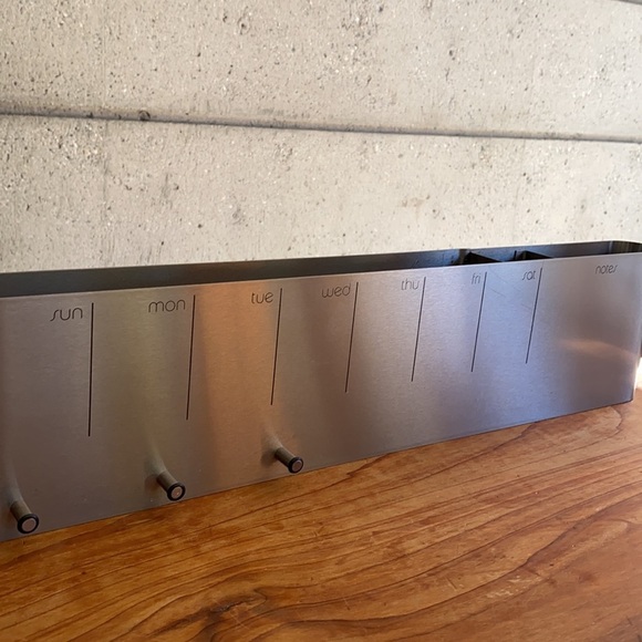 Three by Three Seattle Organizer  for Keys, Mail and Notes - Picture 3 of 12